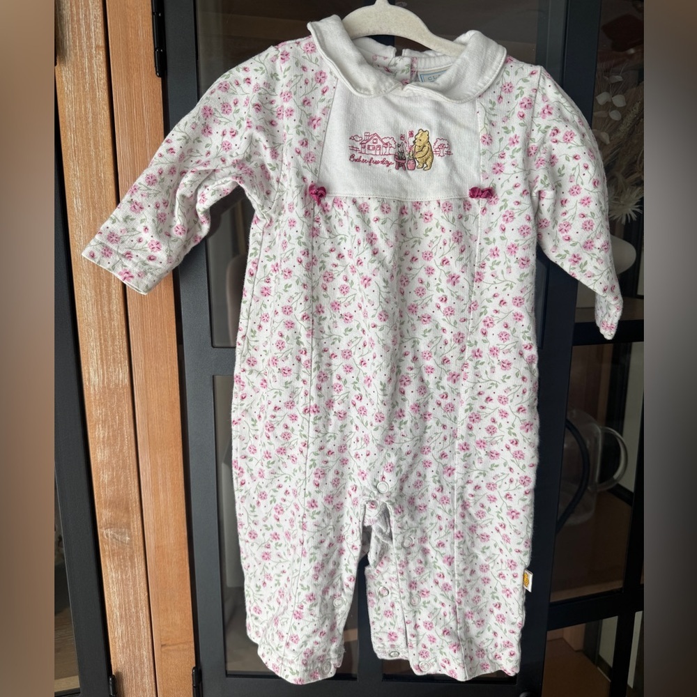 Vintage 90s Classic Pooh coverall floral embroidered baby girl collar winnie the